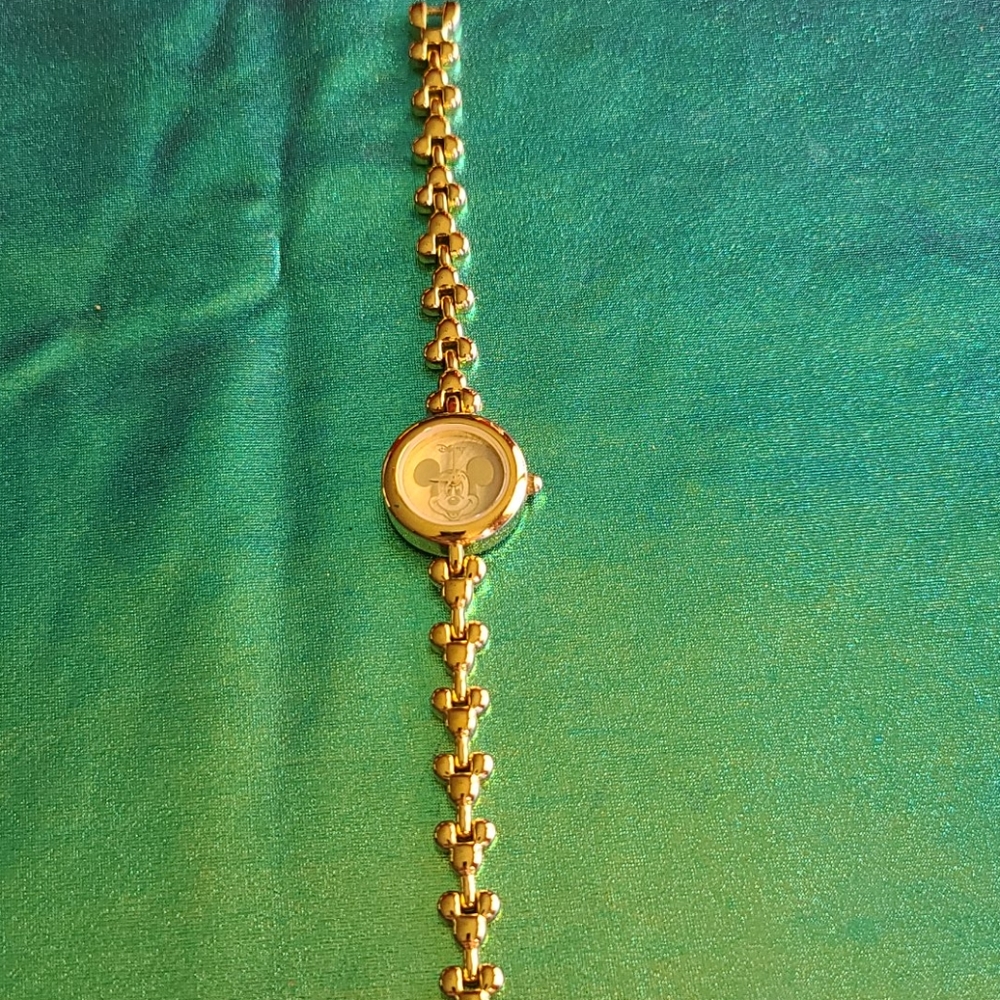 Watch - Picture 1 of 4